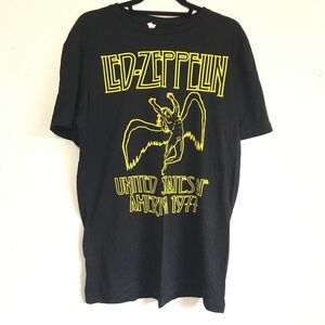 Led Zeppelin United States of America 1977 Graphic Band Tee NWOT